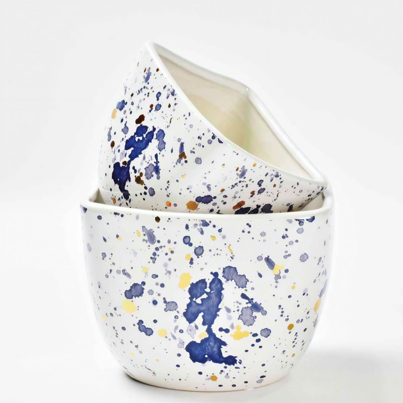 Custom Garden Pot With Unique Design Elements-1