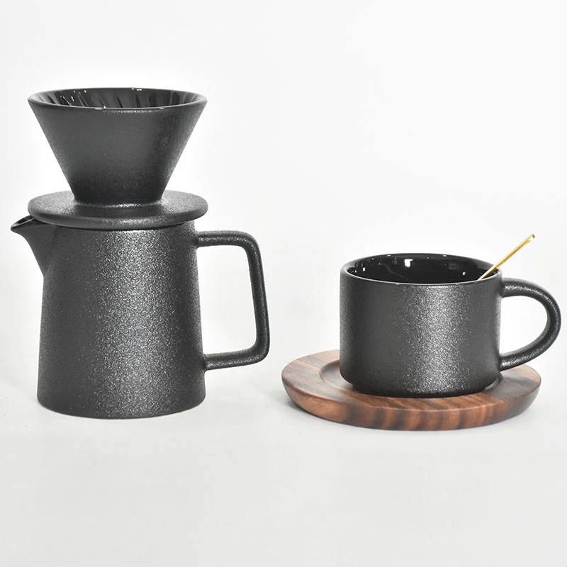 wholesale-coffee-brewing-set-ceramic-pour-over-dripper-mug-1